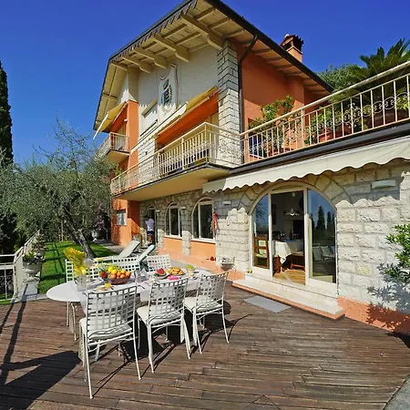 Villa Chiara Gardone Riviera